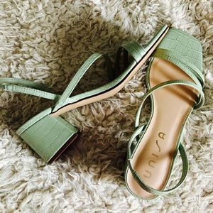 Unisa sandals